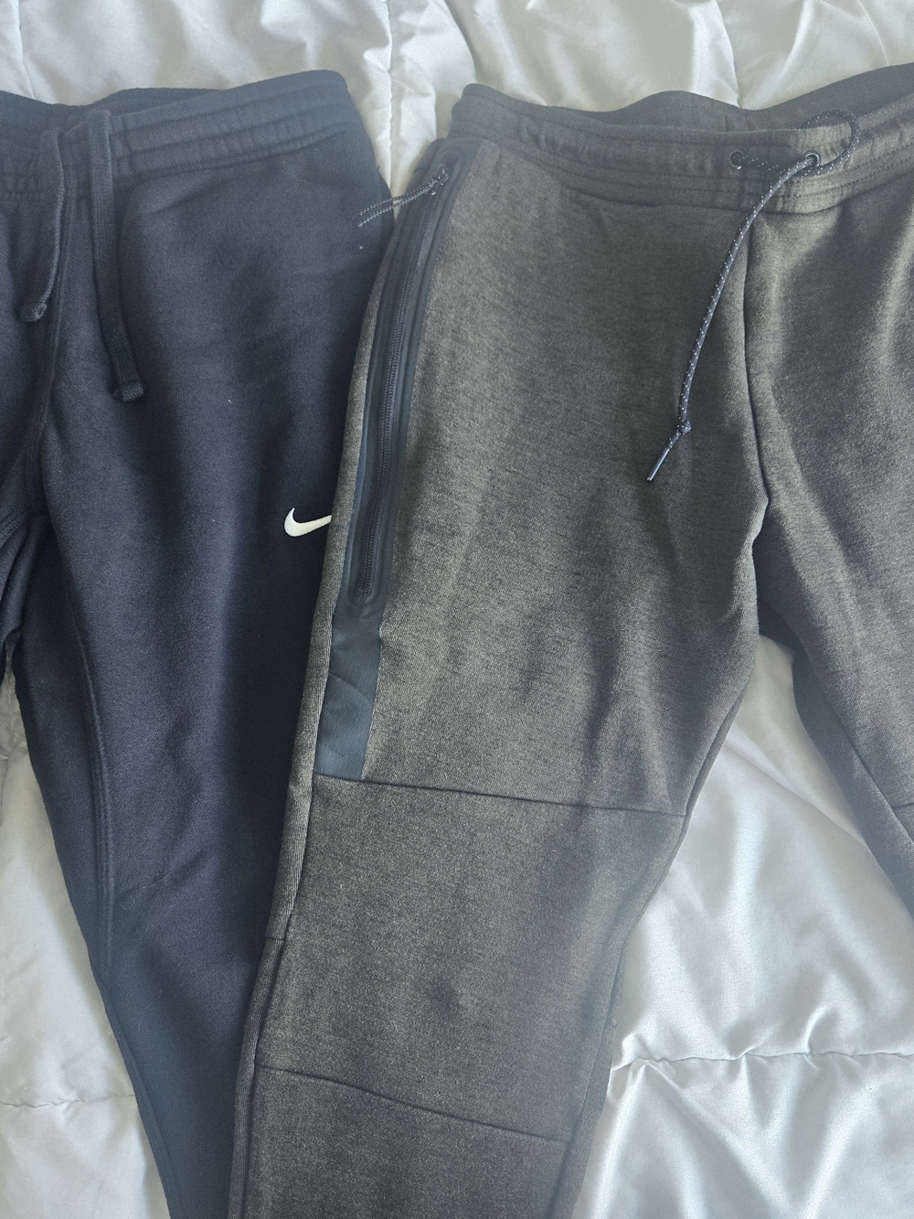 2 Nike Joggers